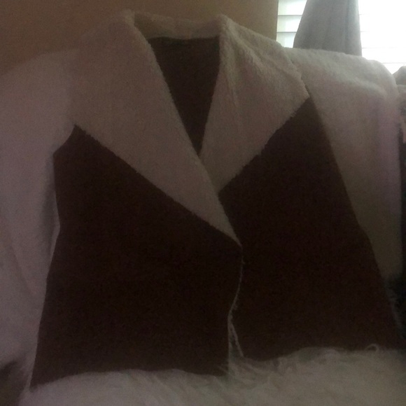 Vest - Picture 5 of 5